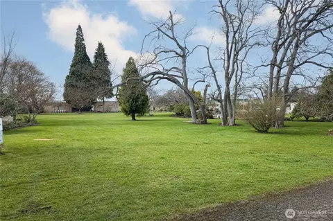 Exterior - 442 E Maple St, Sequim, WA 98382 photo 4 of 4