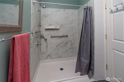Bath - 442 E Maple St, Sequim, WA 98382 photo 2 of 3