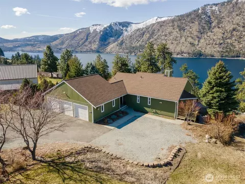 1945 Summit Blvd, Manson, WA 98831