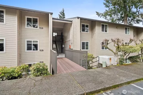 303 Kenyon St NW #1D, Olympia, WA 98502