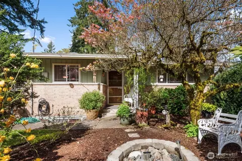 15406 SE 22nd Pl, Bellevue, WA 98007