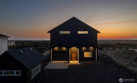 1109 Ocean Shores Blvd SW, Ocean Shores, WA 98569