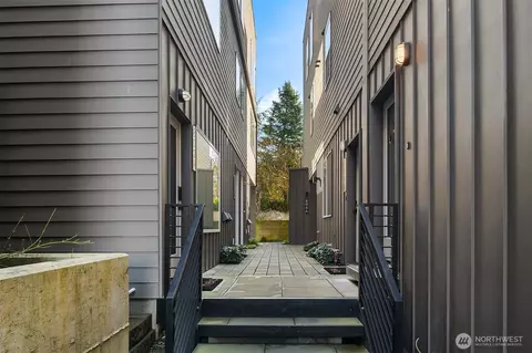 802 C 23rd Ave S, Seattle, WA 98144 photo 2