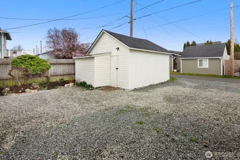 Exterior - 1913 Colby Ave, Everett, WA 98201 photo 3 of 3