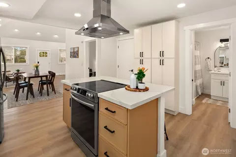 Kitchen - 1913 Colby Ave, Everett, WA 98201 photo 4 of 5