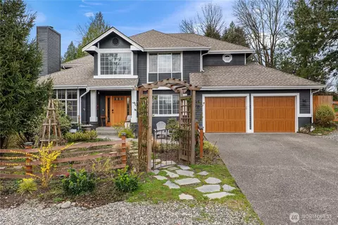 16305 112 Ave NE, Bothell, WA 98011