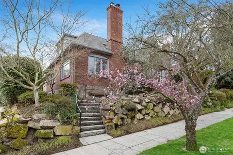 1820 Nob Hill Ave N, Seattle, WA 98109