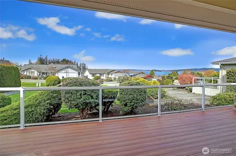 753 Sandstone Ln, Camano Island, WA 98282