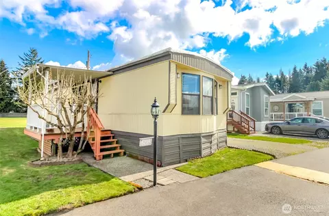 5715 113th Ave E #72, Puyallup, WA 98372