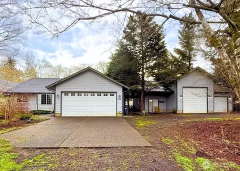 856 Falls Of Clyde Loop SE, Ocean Shores, WA 98569