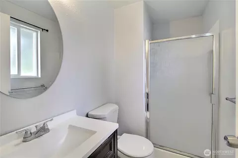 Bath - 19302 9th Ave E, Spanaway, WA 98387 photo 2 of 2