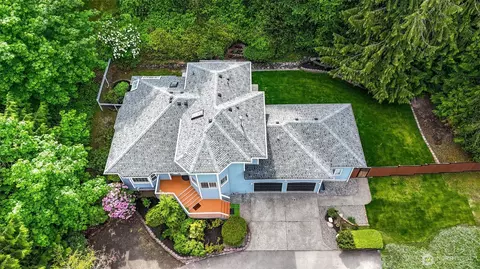 3940 NE Oceangate Ln, Bremerton, WA 98311