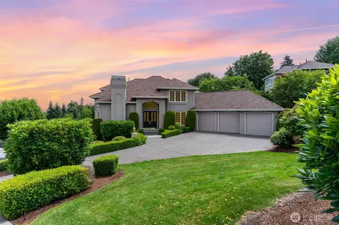 5692 176th Pl SE, Bellevue, WA 98006