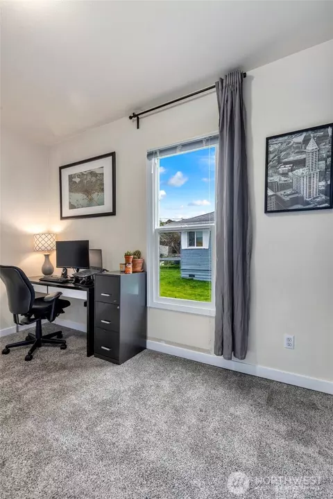 Other - 2418 Chestnut St, Everett, WA 98201 photo 2 of 10