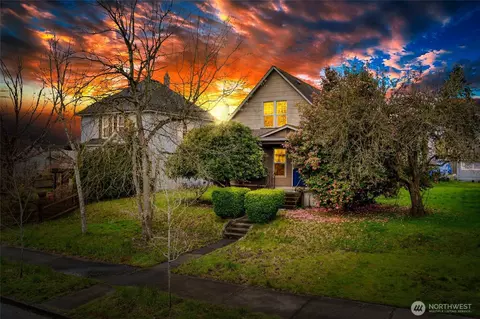 Exterior - 2418 Chestnut St, Everett, WA 98201 photo 2 of 3