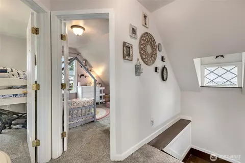 Entry Way - 2418 Chestnut St, Everett, WA 98201 photo 3 of 3