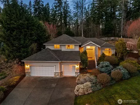 18723 3rd St E, Lake Tapps, WA 98391