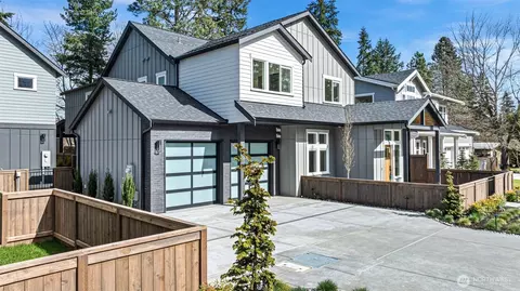 13010 NE 113th St, Kirkland, WA 98033