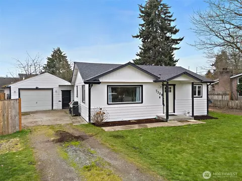 Exterior - 7308 Riverside Rd E, Sumner, WA 98390 photo 2 of 9
