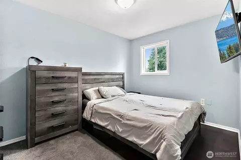 Bedroom - 7308 Riverside Rd E, Sumner, WA 98390 photo 1 of 1