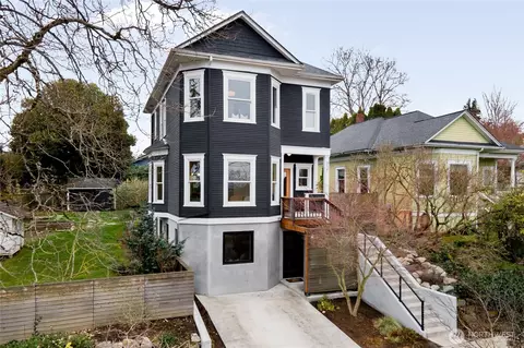 317 22nd Ave E, Seattle, WA 98112