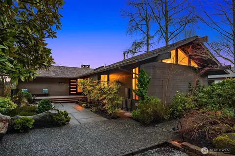 2004 128th Ave SE, Bellevue, WA 98005