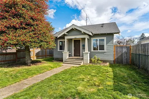 6801 S Clement Ave, Tacoma, WA 98409