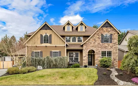 12912 195th Ave Ct E, Bonney Lake, WA 98391
