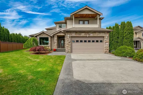 8641 Ashbury Ct, Blaine, WA 98230