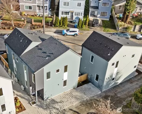 8477 Seward Park Ave S, Seattle, WA 98118