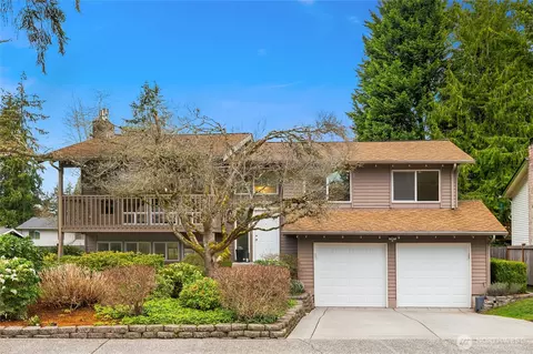 9302 NE 142nd St, Kirkland, WA 98034