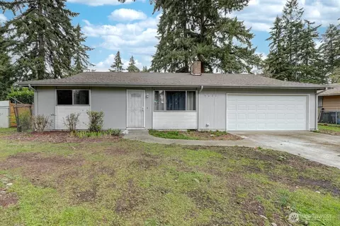 9621 Veterans Dr SW, Lakewood, WA 98498