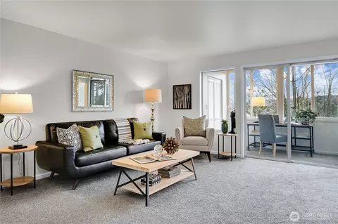 3816 11th Ave W #226, Seattle, WA 98119