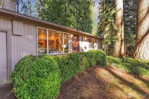 14335 132nd Ave NE, Kirkland, WA 98034