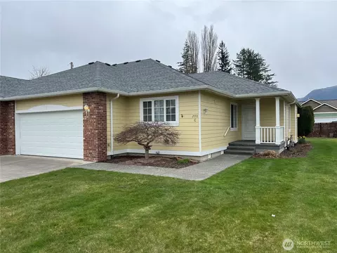 200 W 2nd St #C, Nooksack, WA 98276