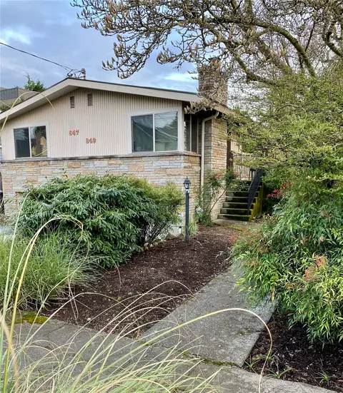 847 NW 62nd St, Seattle, WA 98107