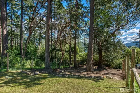 37 Huckleberry Way, Eastsound, WA 98245 photo 24