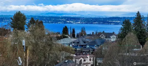 1130 17th Ave E, Seattle, WA 98112
