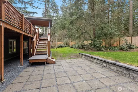 Exterior - 20304 45th Dr SE, Bothell, WA 98012 photo 6 of 9