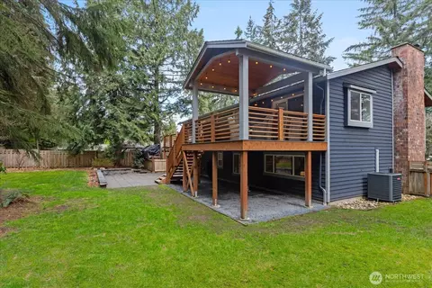 Exterior - 20304 45th Dr SE, Bothell, WA 98012 photo 8 of 9