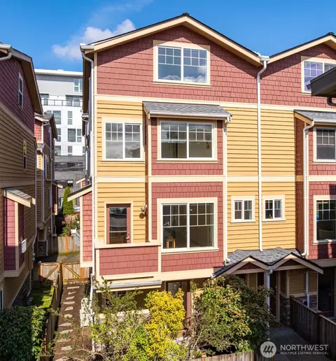 3843 Evanston Ave N, Seattle, WA 98103