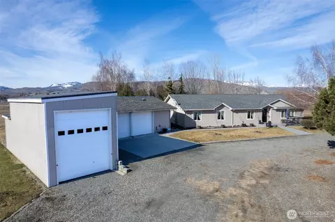 95 Woods Rd, Omak, WA 98841