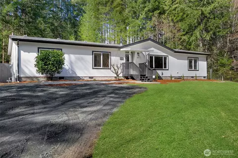 61 E Dream Ln, Belfair, WA 98528