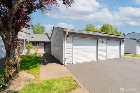 5301 Plomondon St #A4, Vancouver, WA 98661