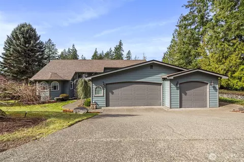 1180 E Old Ranch Rd, Allyn, WA 98524