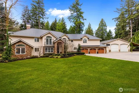 4826 196th St SE, Bothell, WA 98012
