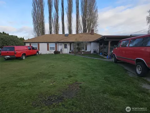 17621 Mclean Rd, Mount Vernon, WA 98273