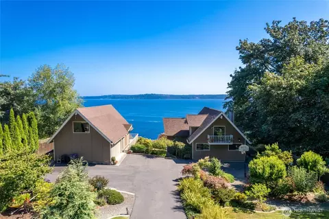 8118 SW Van Olinda Rd, Vashon, WA 98070