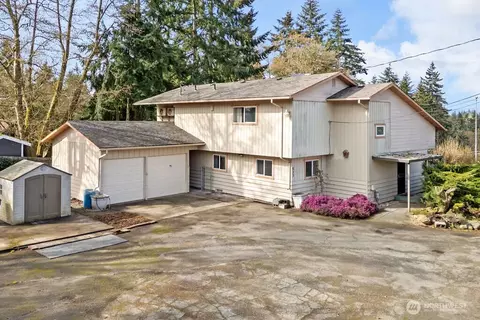 833 S Dash Point Rd, Federal Way, WA 98003
