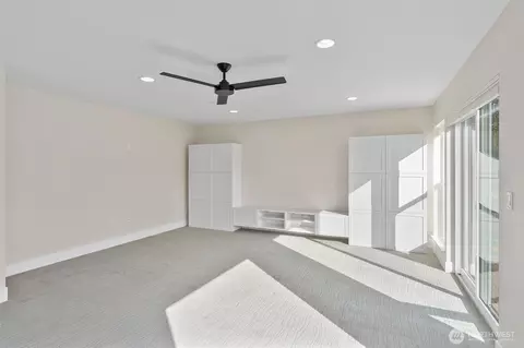 Bedroom - 421 Rockefeller Ave, Everett, WA 98201 photo 6 of 10